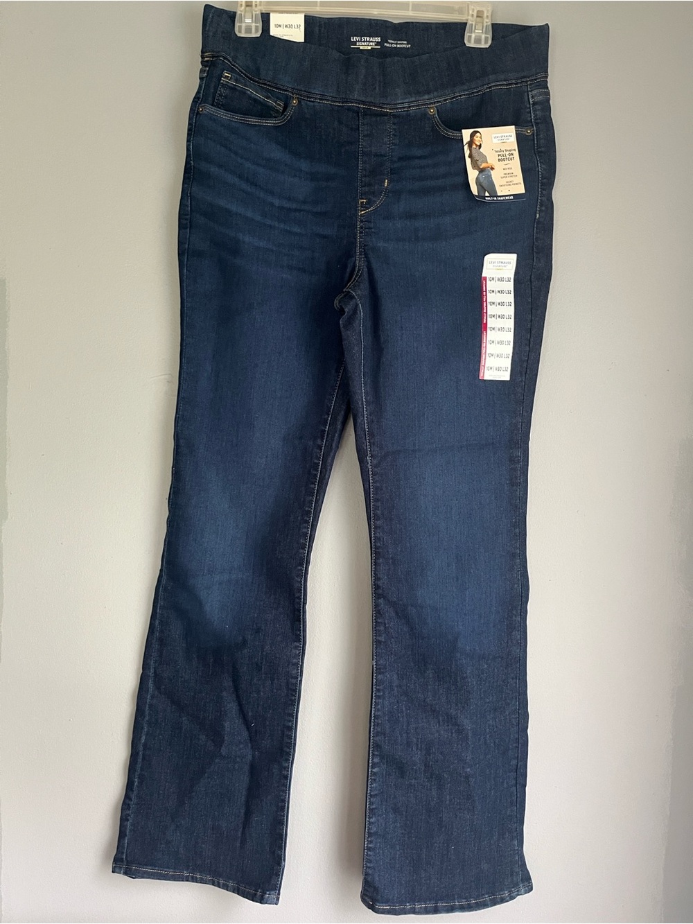 Levi Strauss Signature Gold Totally Shaping Pull-on Bootcut Jeans